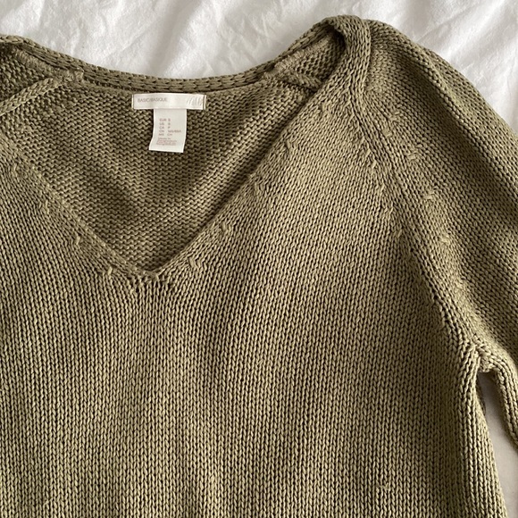 Olive Green V-neck Sweater - Picture 2 of 3